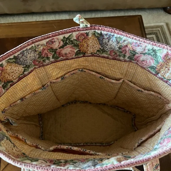 Vintage VERA BRADLEY Pastel Pink Large Button Close Tote Bag - Picture 7 of 7